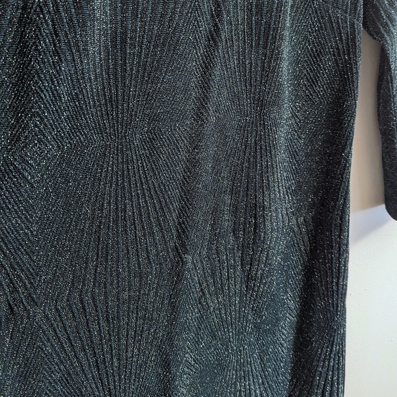 Trixxi Hunter Green Sparkly Holiday Party  3/4 Sleeve Dress - Picture 5 of 8